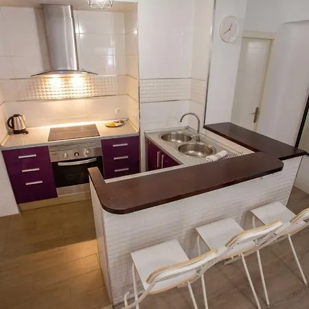 Holidays2malaga Lagunillas 3 Bedrooms Downtown Local Area 500mb Free Wifi * Malaga
