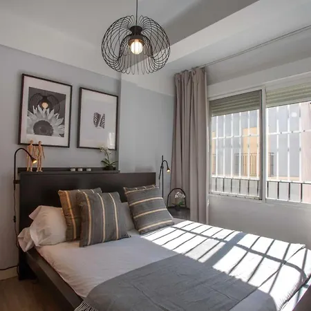 Holidays2malaga Lagunillas 3 Bedrooms Downtown Local Area 500mb Free Wifi * Malaga